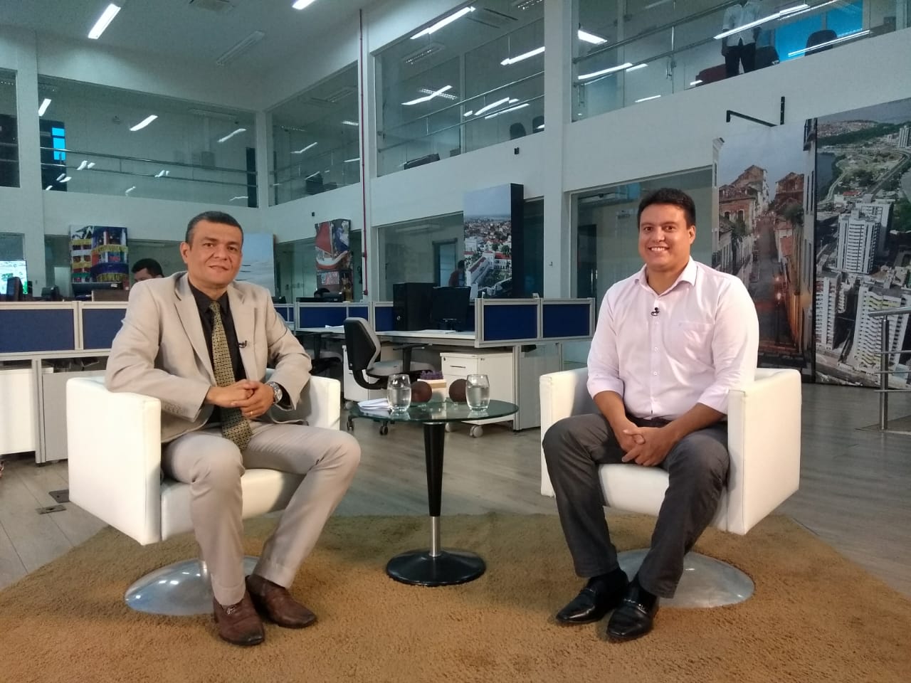 Felipe Camarão destaca o sucesso do programa "Escola Digna" em entrevista para a TV Assembleia 