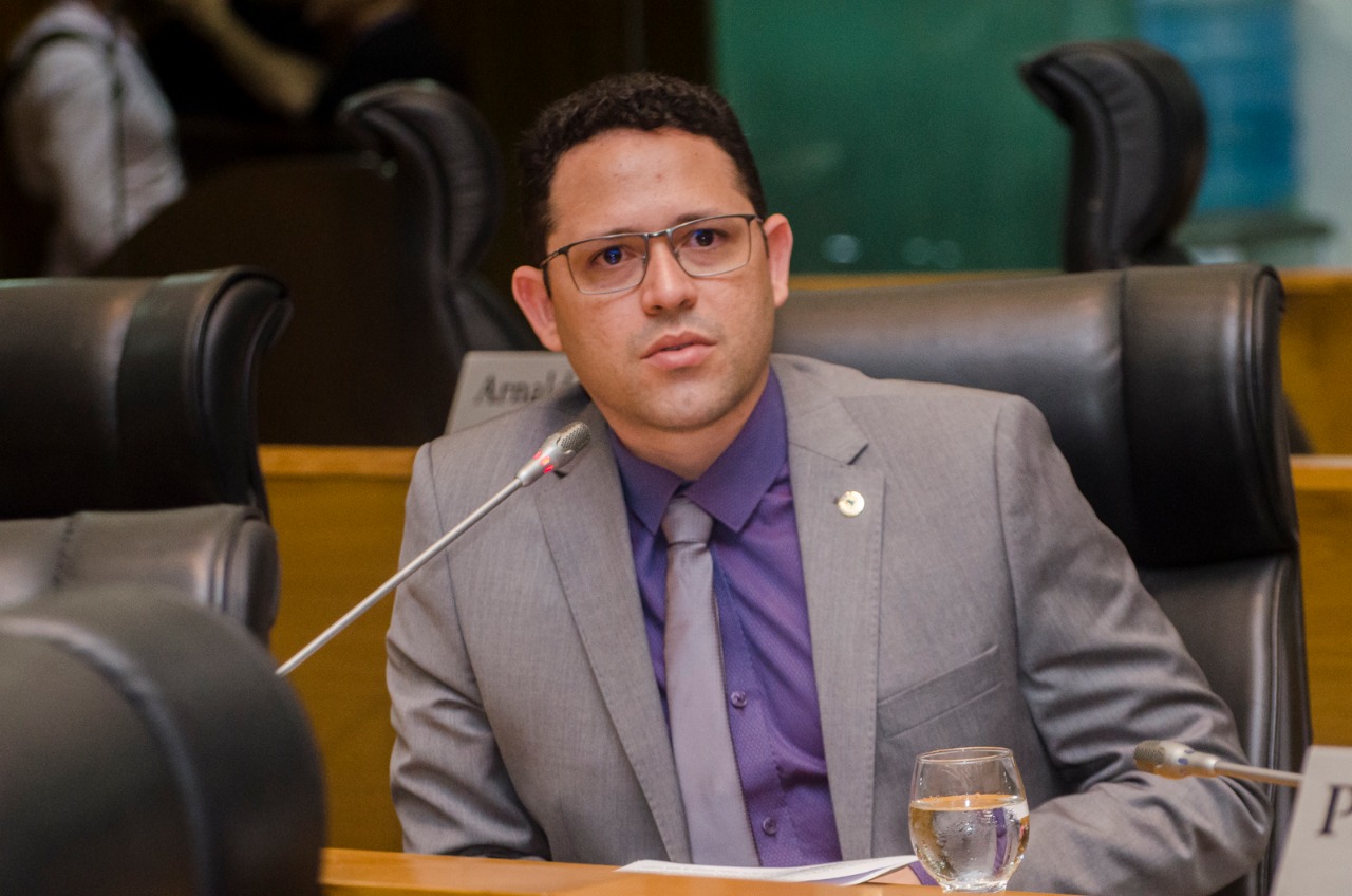 Ciro Neto solicita equipe técnica para que municípios se habilitem a receber cofinanciamento 