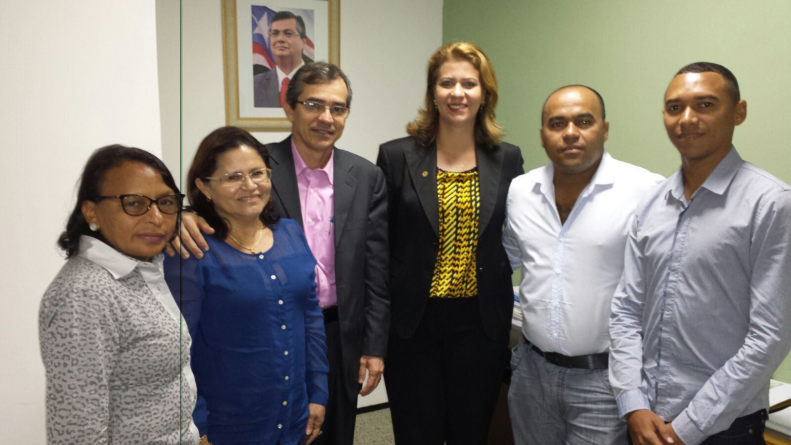 Deputada Valéria Macedo pede ambulância para Senador La Roque