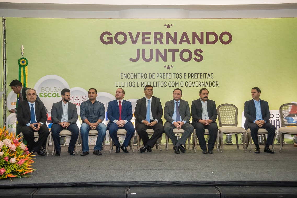  Presidente interino Othelino Neto participa do Encontro de Prefeitos e Prefeitas Eleitos e Reeleitos