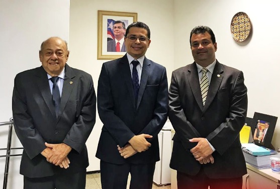 Adelmo Soares e Zé Gentil reúnem-se com secretário de Estado da Saúde
