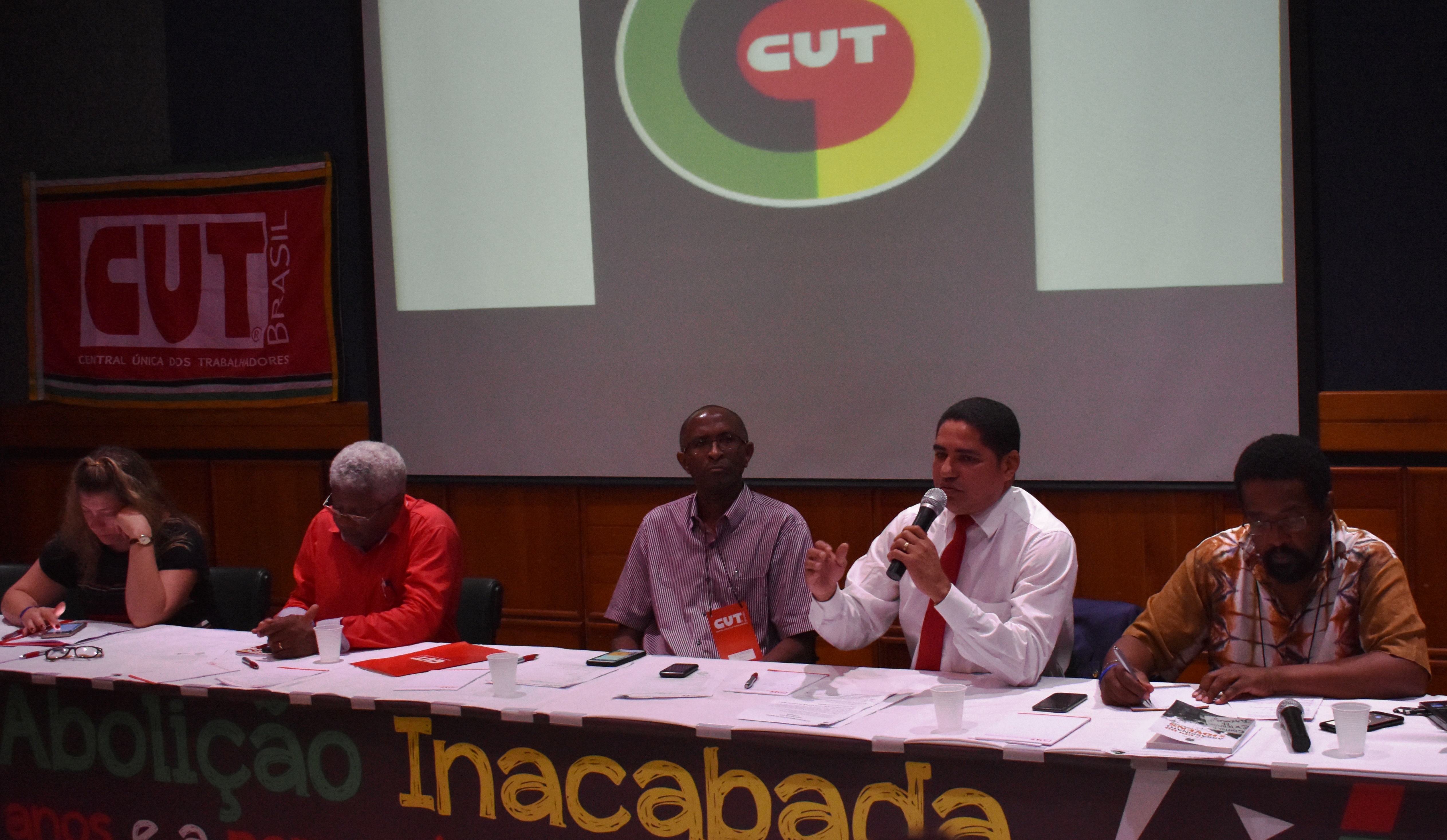 Zé Inácio participa de evento sobre o combate ao racismo