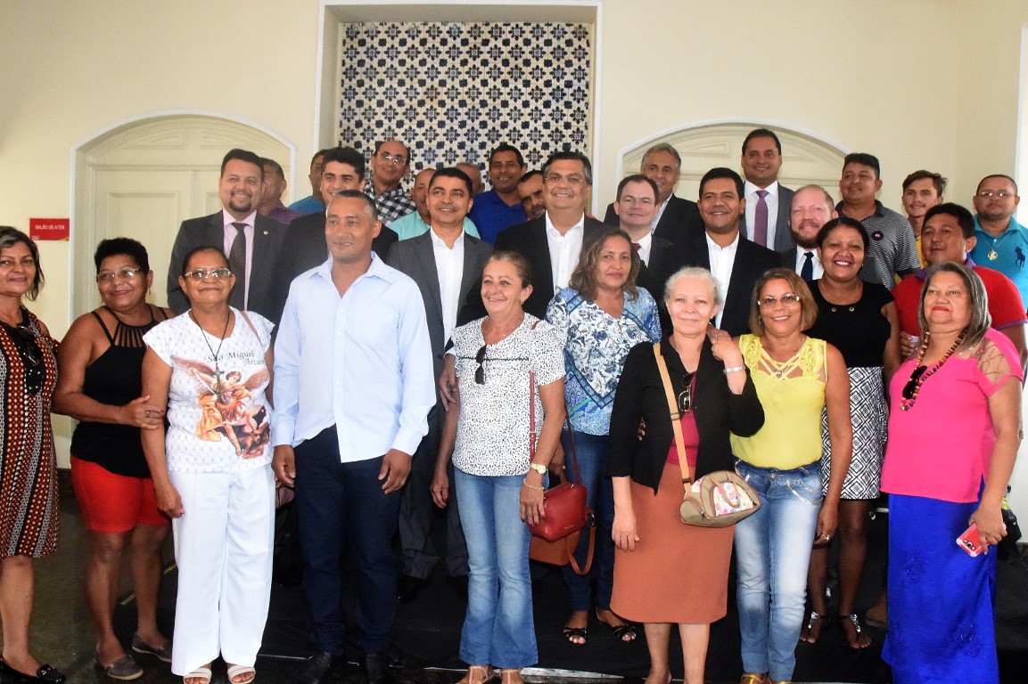 Presidente da Assembleia participa de ato de assinatura de convênio entre o Governo do Estado e a Prefeitura de Timon