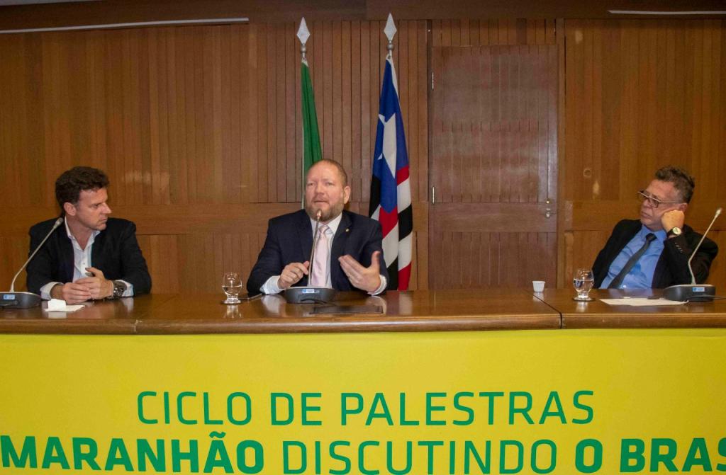 Othelino defende inclusão da população maranhense no debate de temas nacionais que afetam os cidadãos