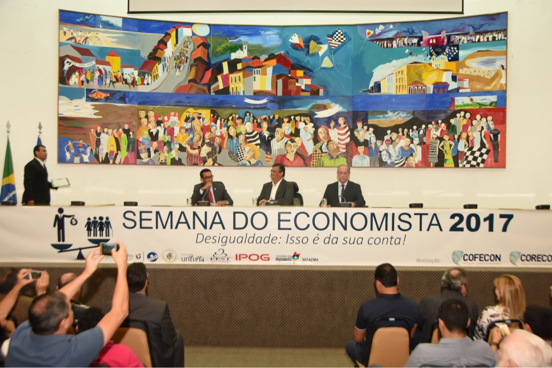 “O Brasil está na iminência de uma insolvência”, afirmou Ciro Gomes em debate na Assembleia