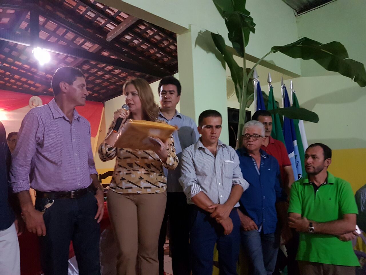 Valéria Macedo entrega patrulha agrícola para STTR de Formosa da Serra Negra