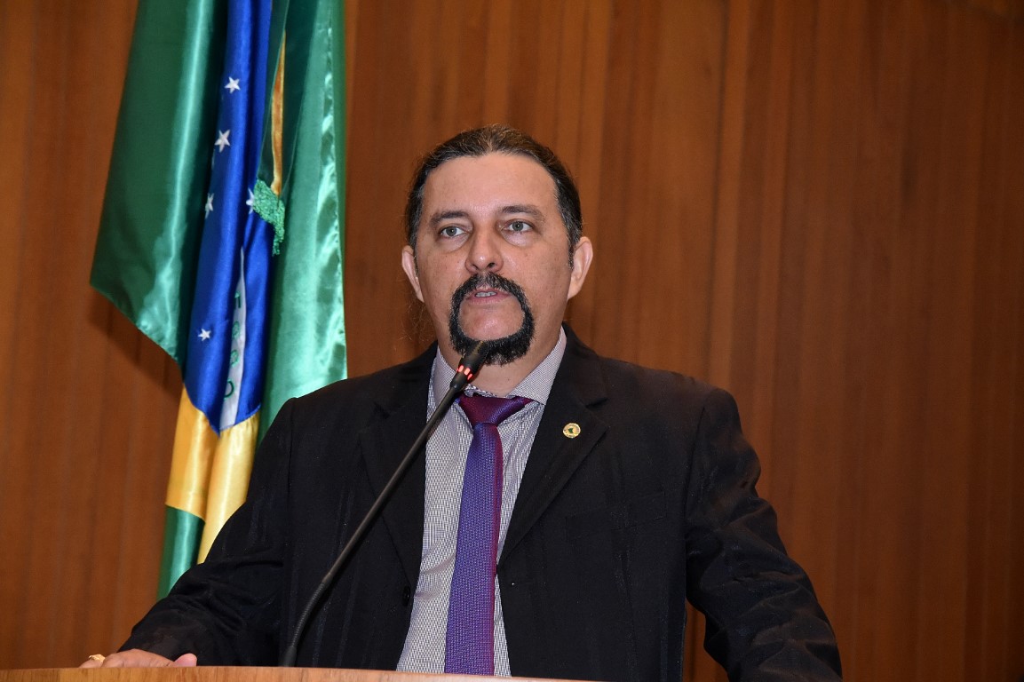 Júnior Verde faz pronunciamento de despedida e agradece ao povo do Maranhão