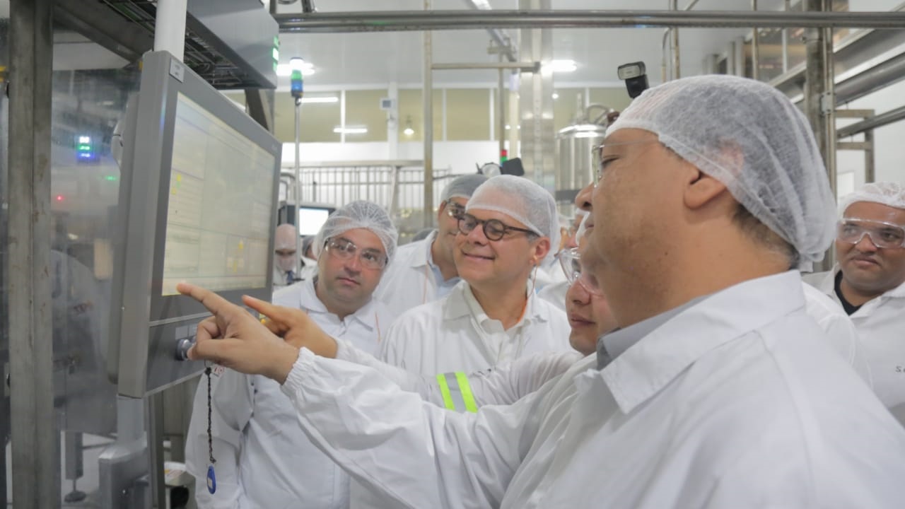 Adelmo Soares participa da inauguração de nova linha de produção da Solar Coca-Cola no MA