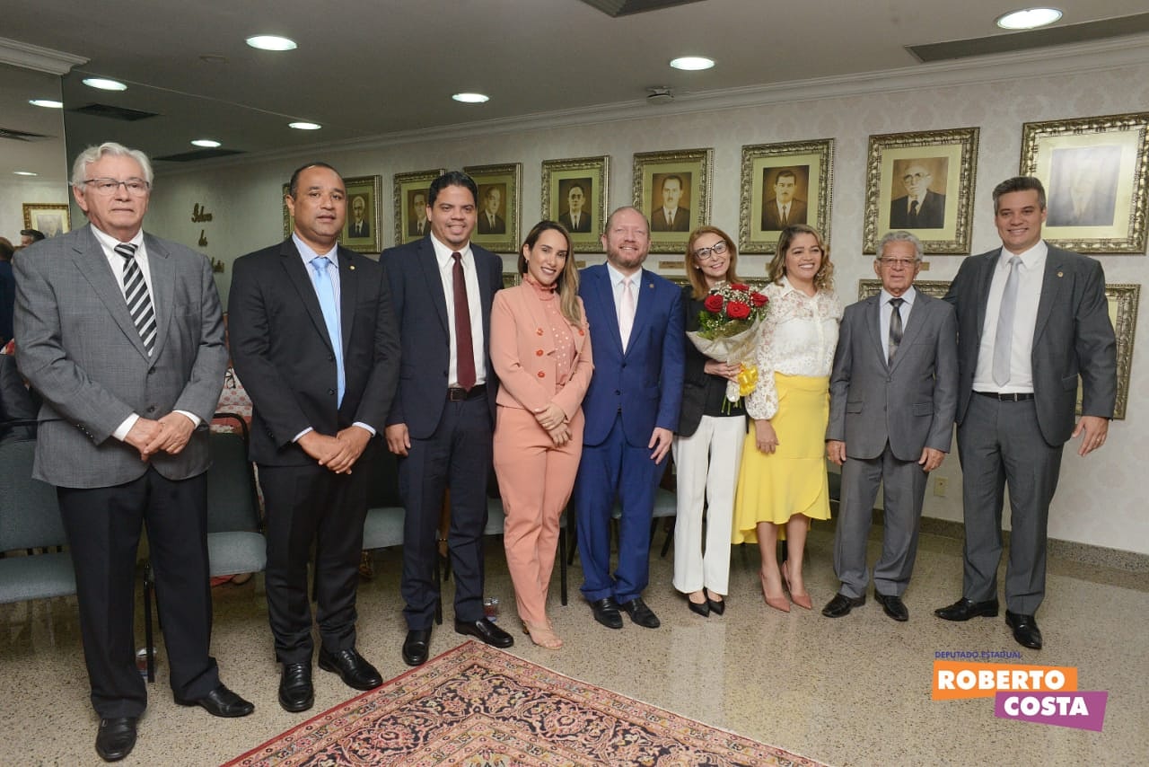 Roberto Costa participa do lançamento da Frente Parlamentar em Defesa da Vida e da Família