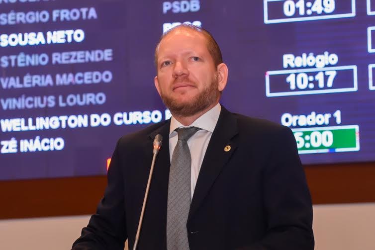 Othelino condena boicote à licitação do transporte público