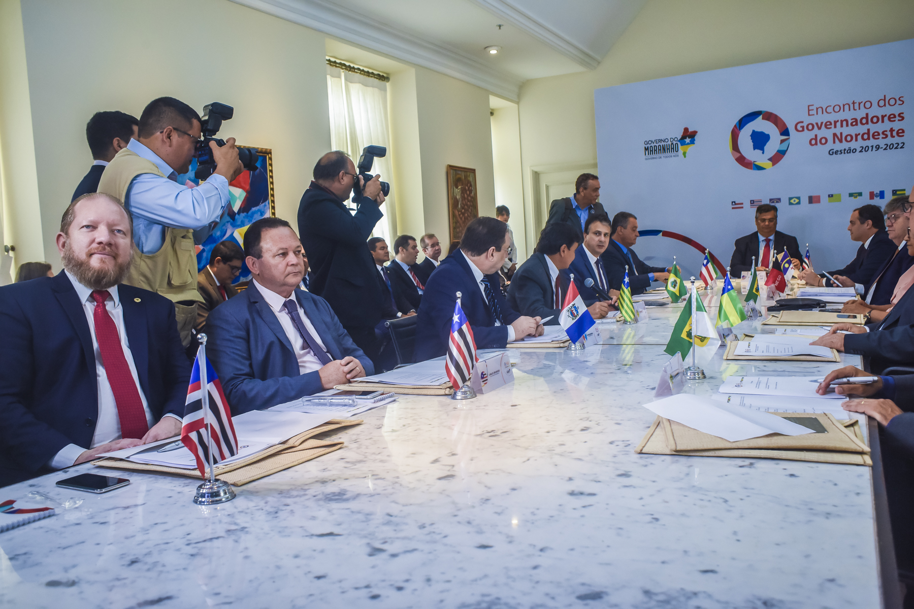 Othelino Neto participa da primeira reunião de trabalho do Encontro dos Governadores do Nordeste