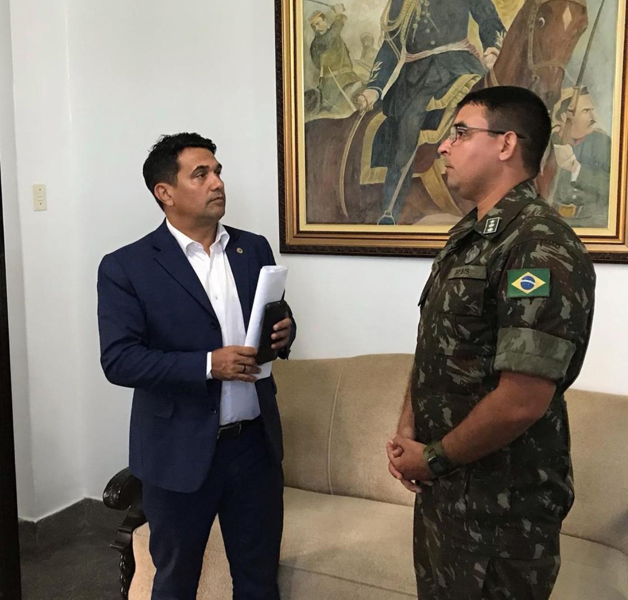 Wellington reúne-se com comandante do 24º BIS para discutir Plano Estadual de Combate ao Suicídio