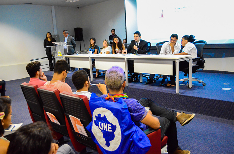 Deputado Adriano Sarney prestigia Conferência Livre da Juventude e Meio Ambiente