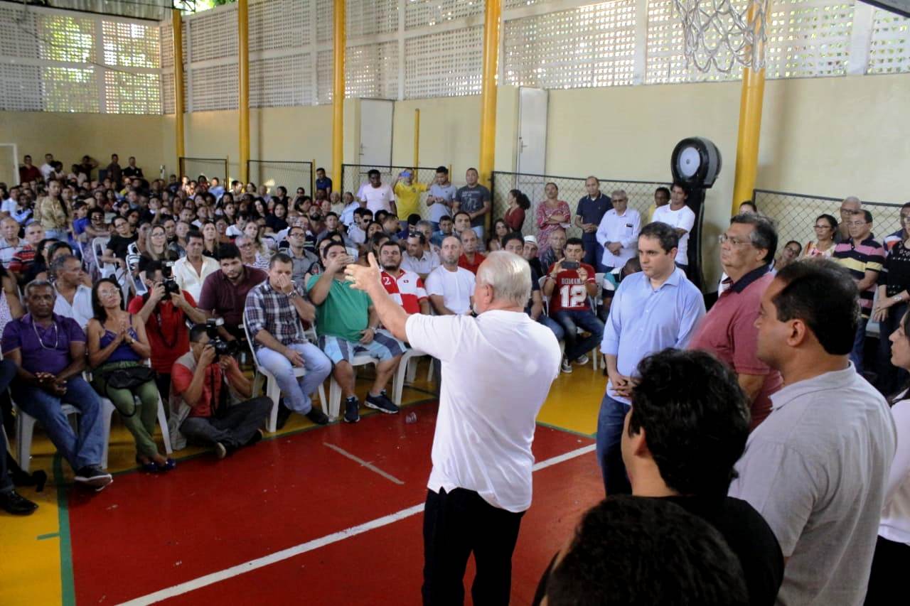 Edivaldo Holanda conduz reunião com lideranças de São Luís e do Maranhão