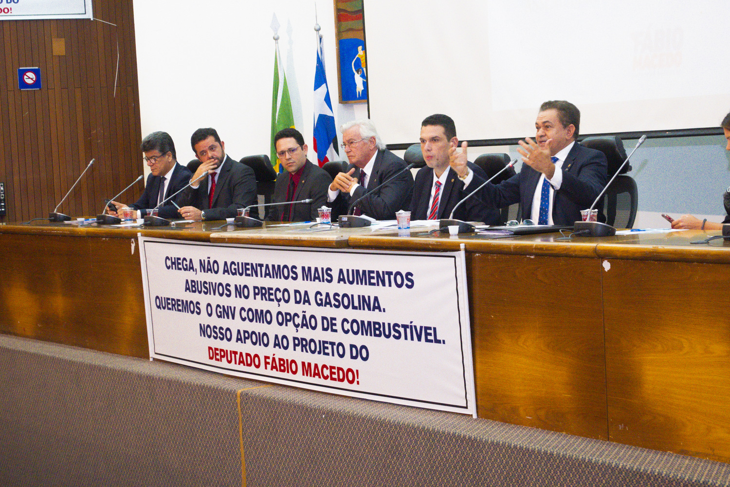 Audiência pública discute utilização de gás veicular e industrial no Maranhão         