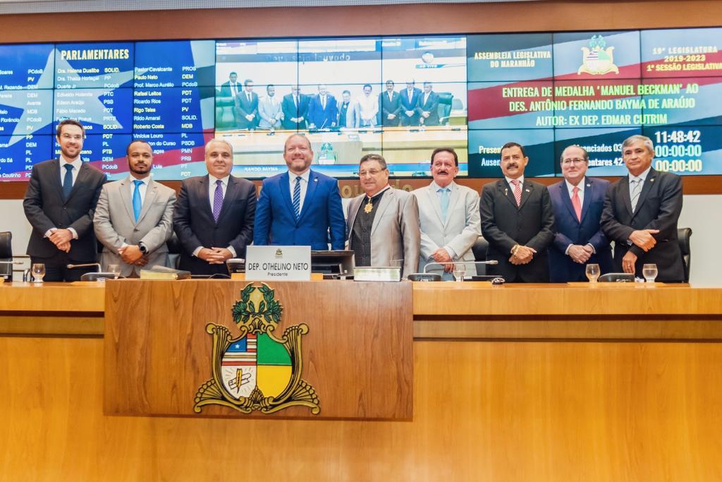 Assembleia homenageia desembargador Antônio Bayma, decano do Tribunal de Justiça do Maranhão