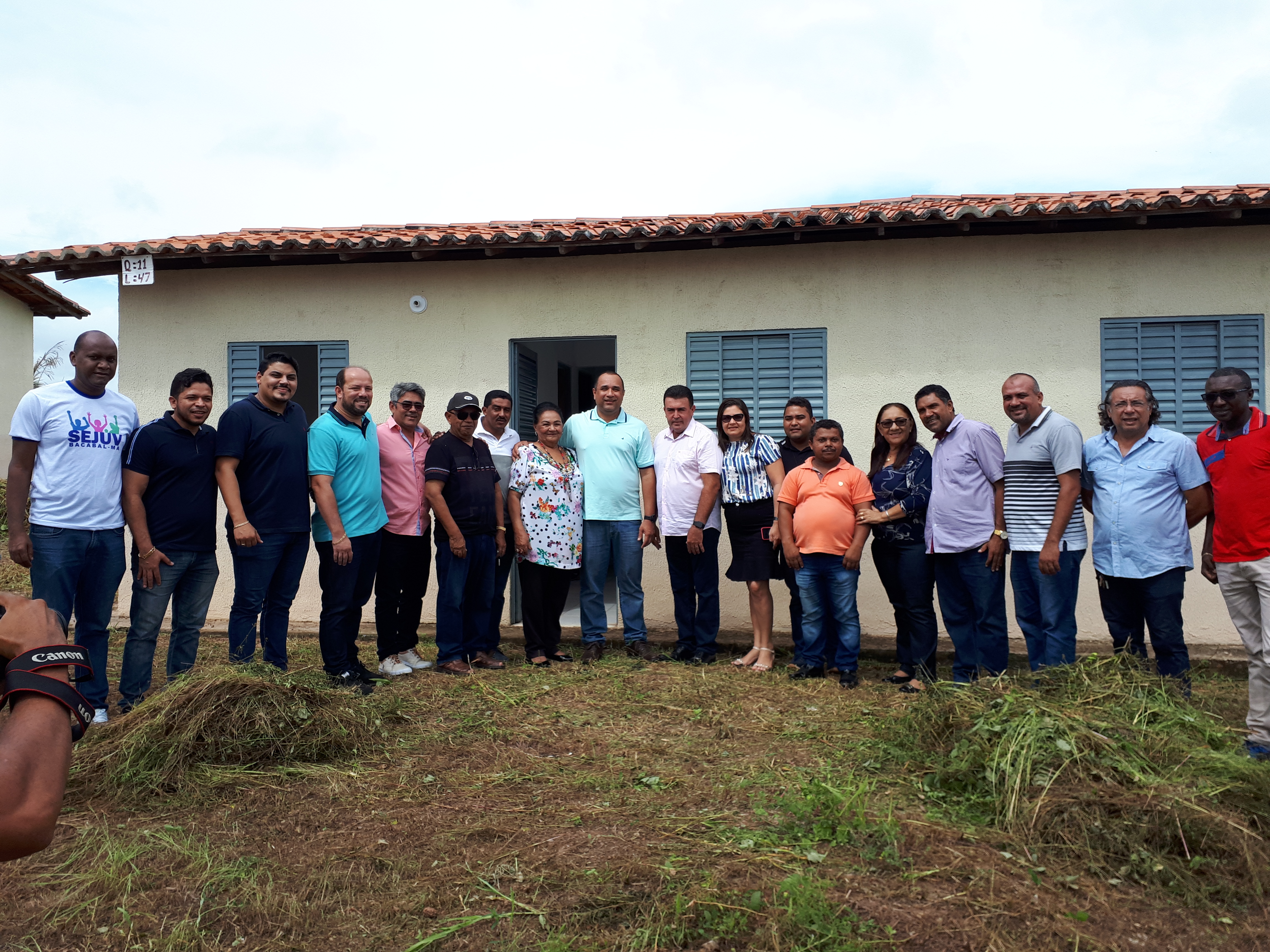 Roberto Costa visita residencial que contemplará 500 famílias de Bacabal