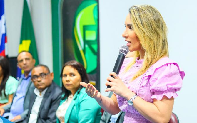 Thaiza defende expansão de serviços na área da saúde mental e do ensino superior no Maranhão