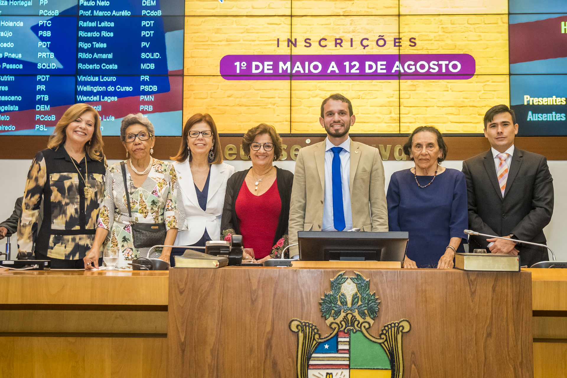 Assembleia Legislativa homenageia profissionais de saúde em sessão solene