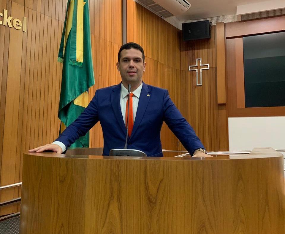 Fábio Macedo propõe audiência para discutir produção e comercialização de gás natural no Maranhão