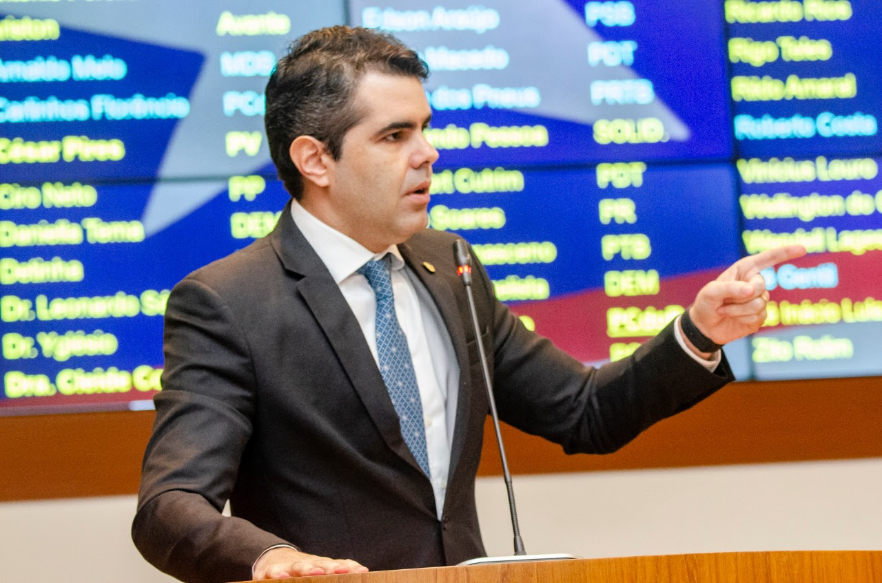 Adriano critica MP que autoriza transferência da gestão de imóveis do Fepa