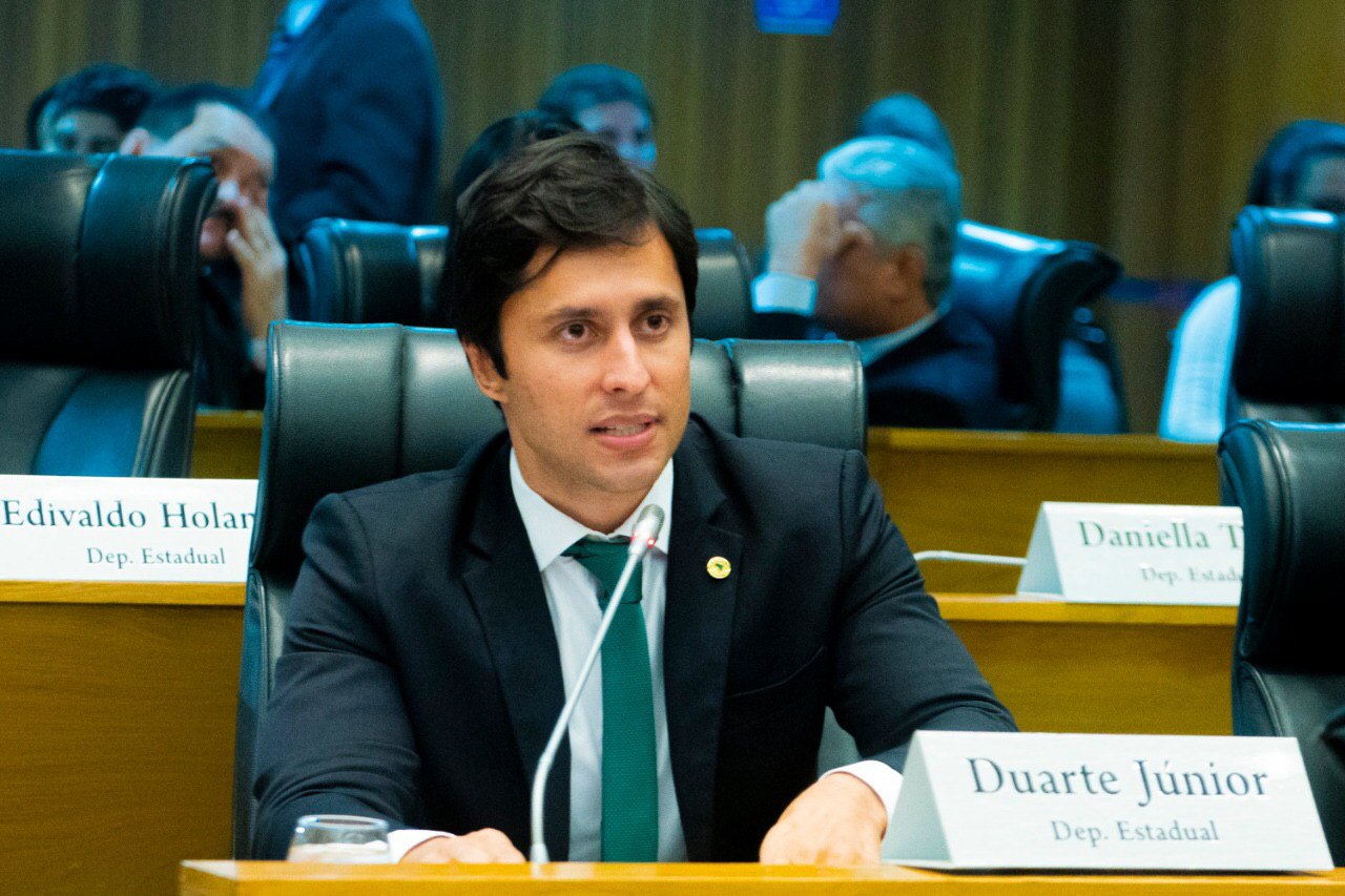 Duarte Jr. pede a abertura de novos postos de recarga e a criação do cartão de transporte do servidor público