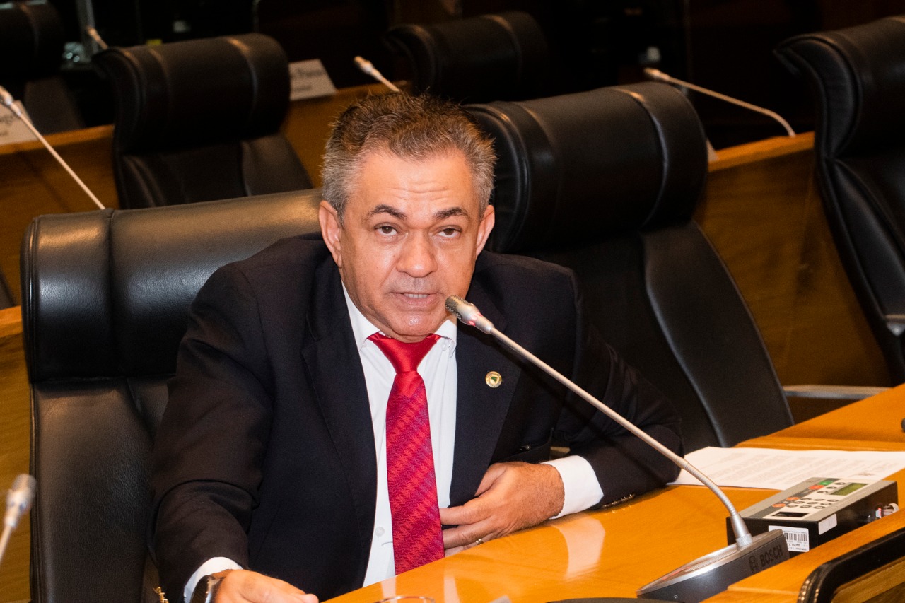 Antônio Pereira destaca ações do Executivo e Legislativo para combater pandemia