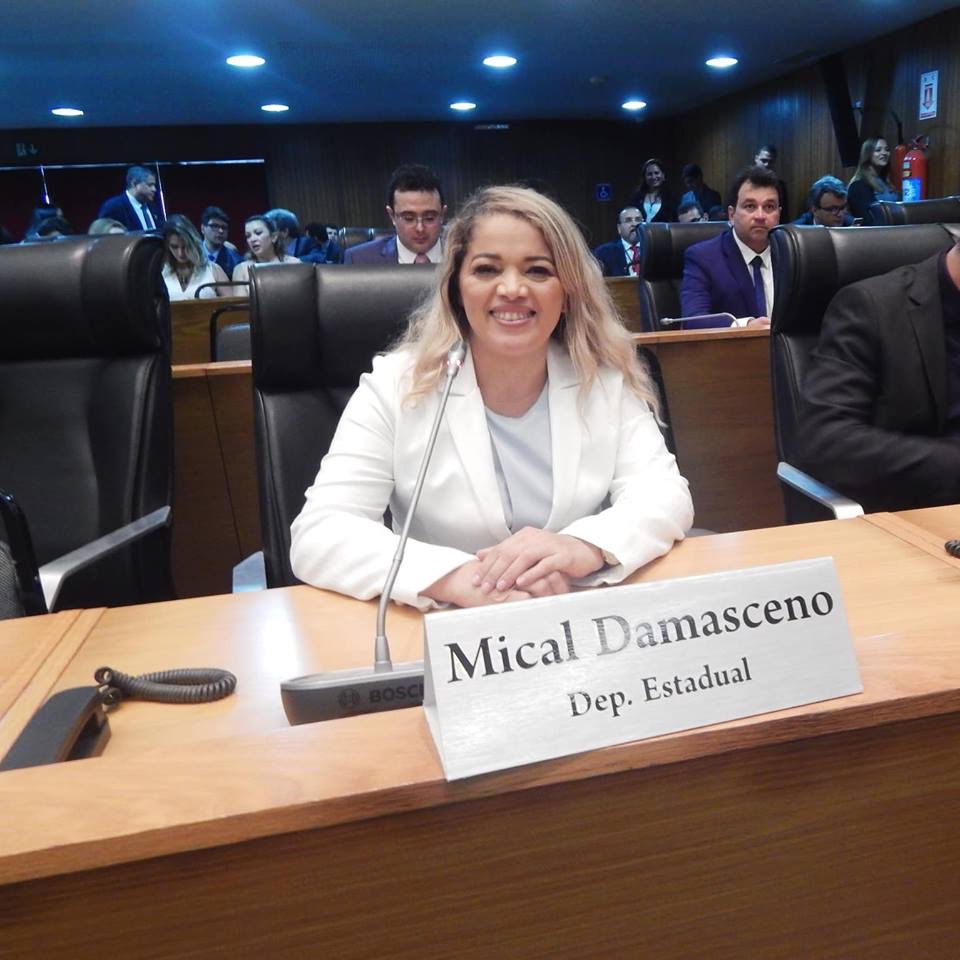 Mical Damasceno inicia o seu primeiro mandato de deputada estadual no Maranhão  