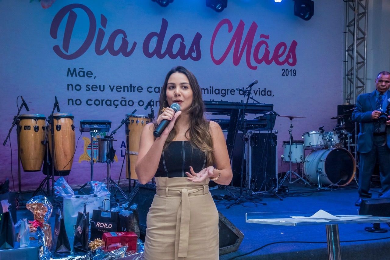 Gedema homenageia as mães servidoras da ALEMA com animada festa