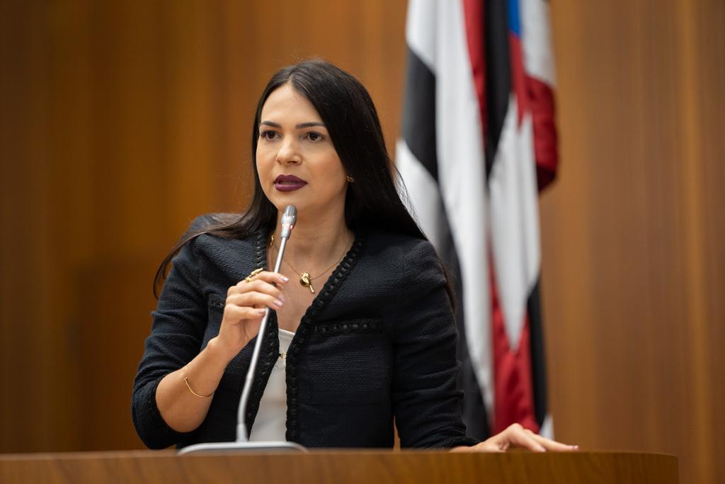 Deputada Janaina Ramos presta tributo aos nutricionistas do Maranhão