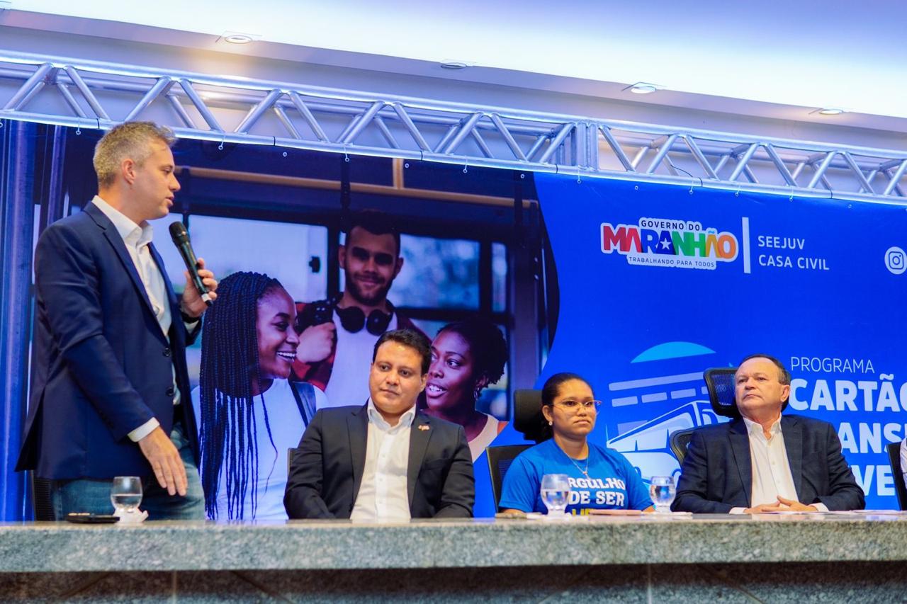 Neto Evangelista ressaltou que, por meio do programa, o Governo do Estado leva auxílio para alunos que dependem do transporte público 