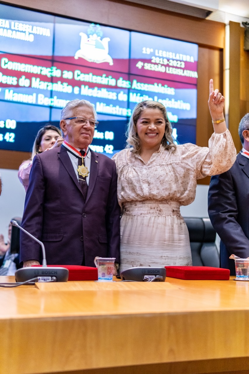 Pastor Pedro Damasceno, pai da deputada Mical, foi um dos homenageados: Ele completará 40 anos como presidente da Assembleia de Deus de Viana