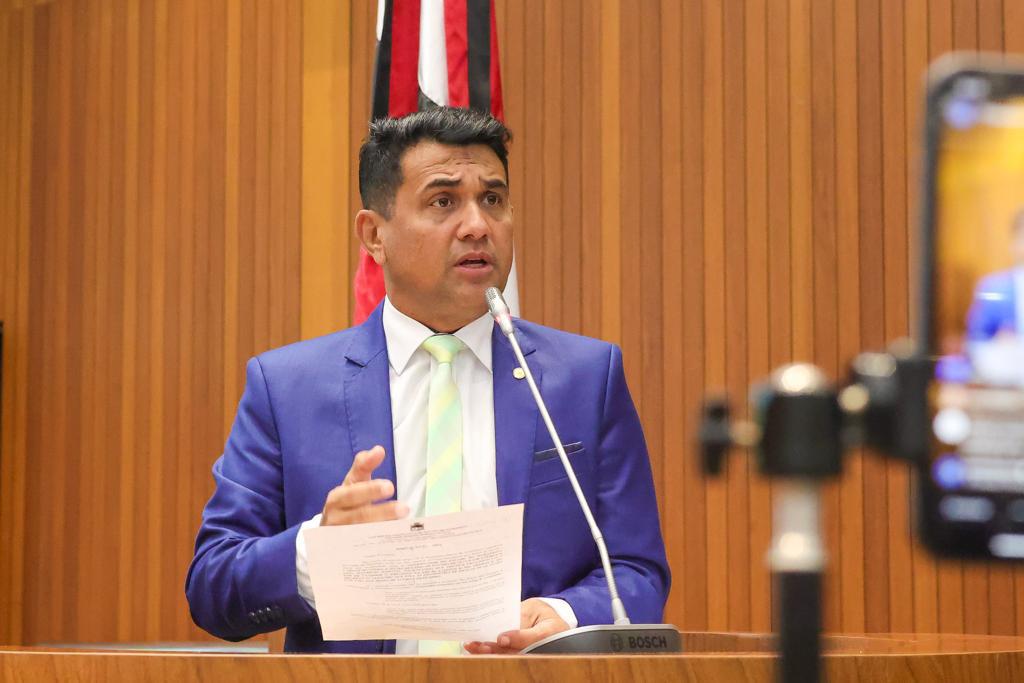 Wellington cobra posicionamento do Detran-MA sobre aumento da taxa de vistoria veicular 
