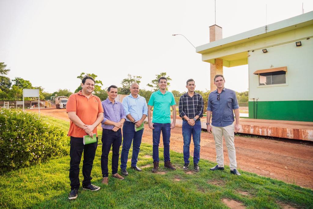 Comissão de Meio Ambiente realiza visita técnica ao aterro sanitário de Titara