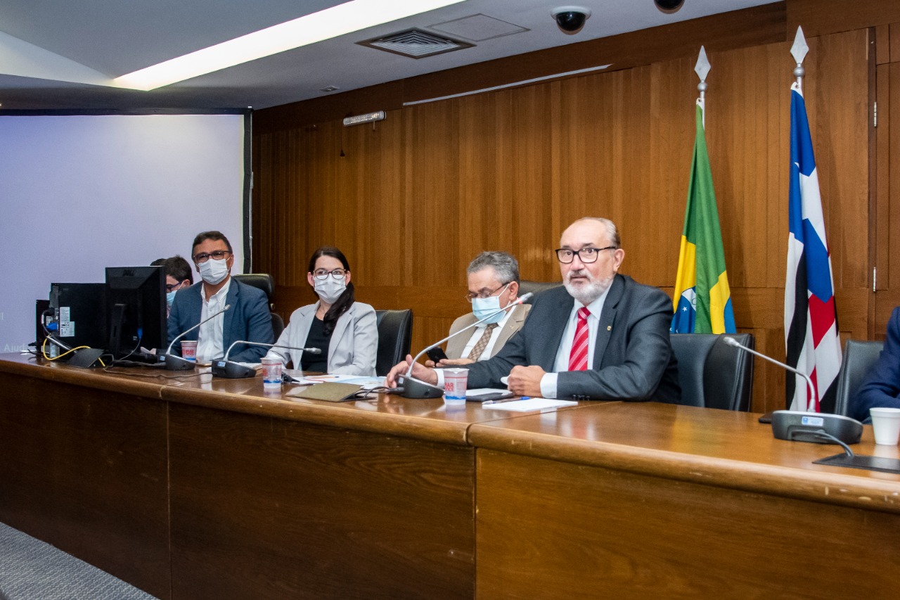 Audiência foi proposta pelo deputado César Pires, que participou das discussões 