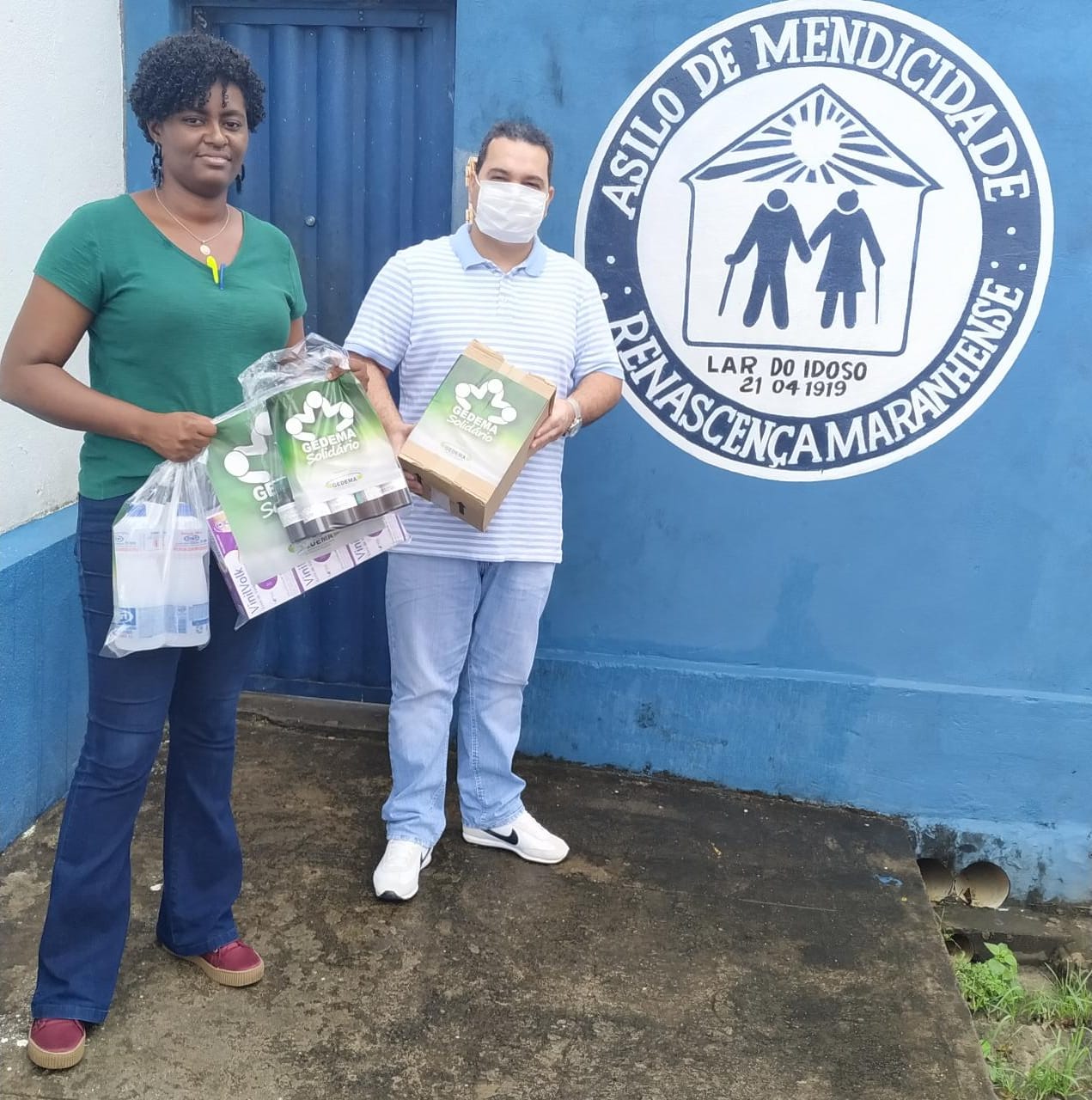 COVID-19: Gedema beneficia asilos com kits de produtos para higienização 