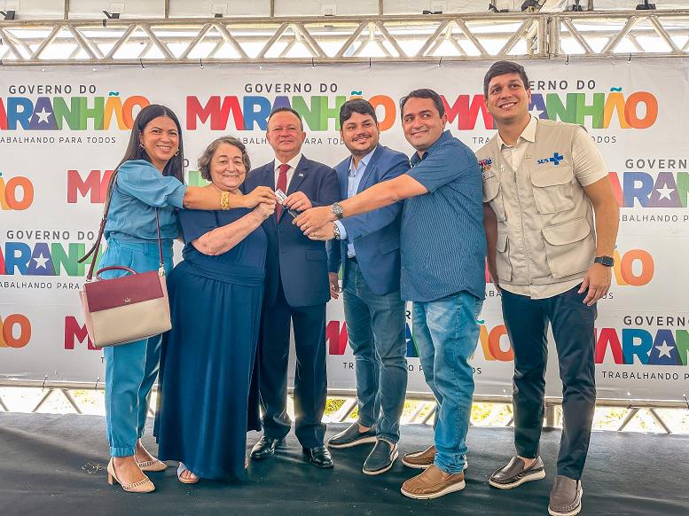 Deputado Guilherme Paz entrega nova ambulância para Miranda do Norte