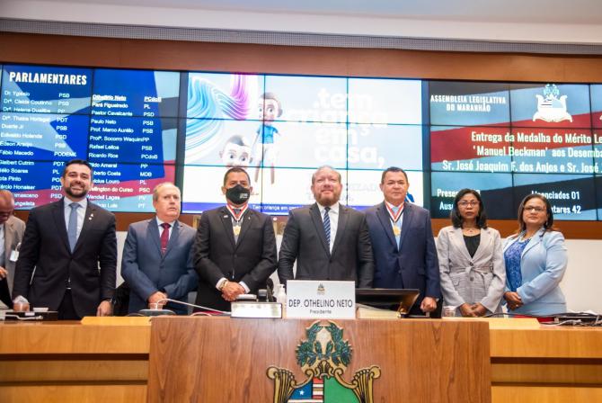 Assembleia concede Medalha Manuel Beckman aos desembargadores José Jorge e José Joaquim Figueiredo dos Anjos