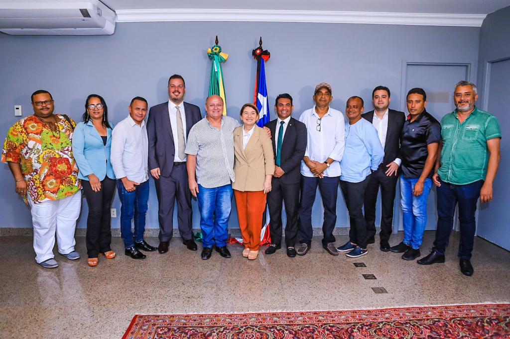 Iracema Vale recebe membros do Conselho de Cultura e discute ações para incentivo do setor  