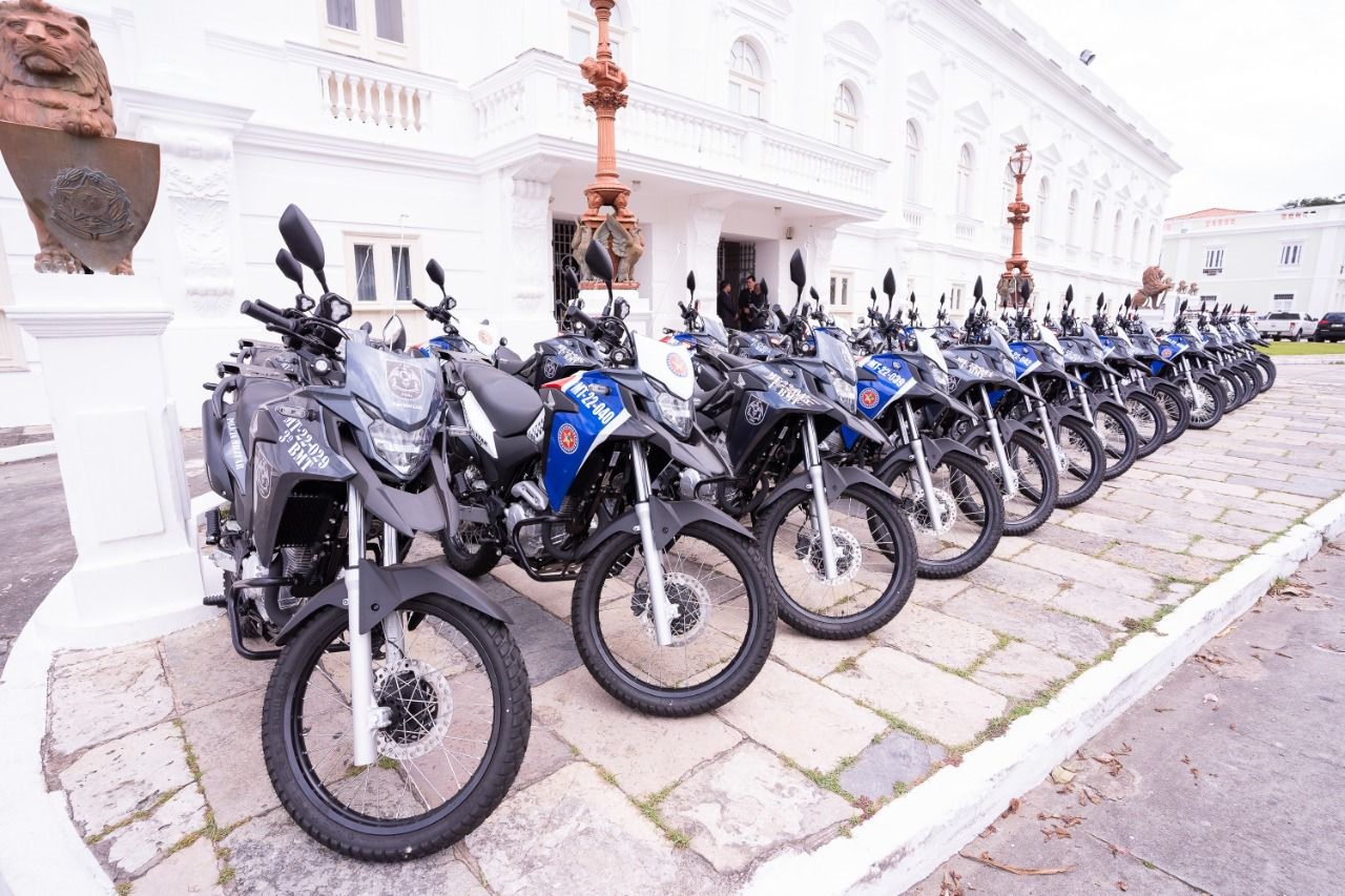 As motos entregues para a PM vão reforçar o policiamento nos centros comerciais durantes as festividades de fim de ano