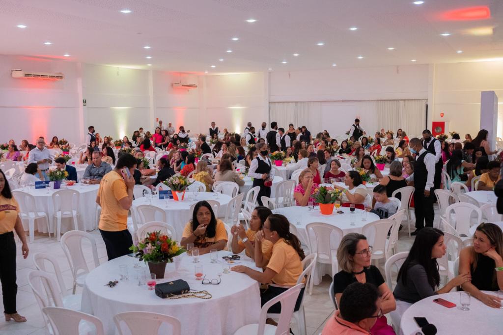 Assembleia homenageia as servidoras mães com programação especial 