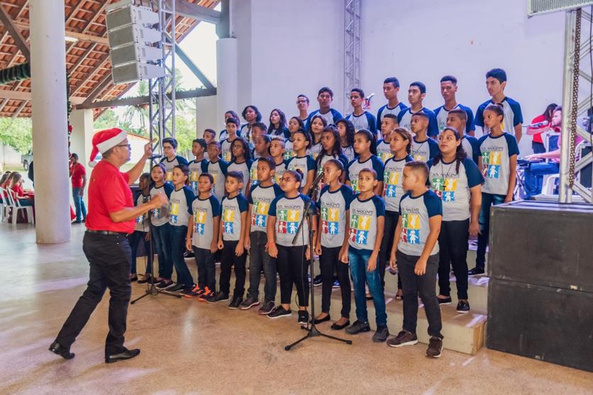 Gedema promove festa de confraternização natalina para alunos do programa Sol Nascente 