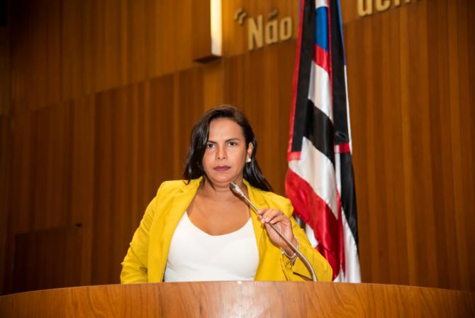 Ana do Gás critica PL da Prefeitura de Santo Antônio dos Lopes pedindo empréstimo de R$ 45 milhões 
