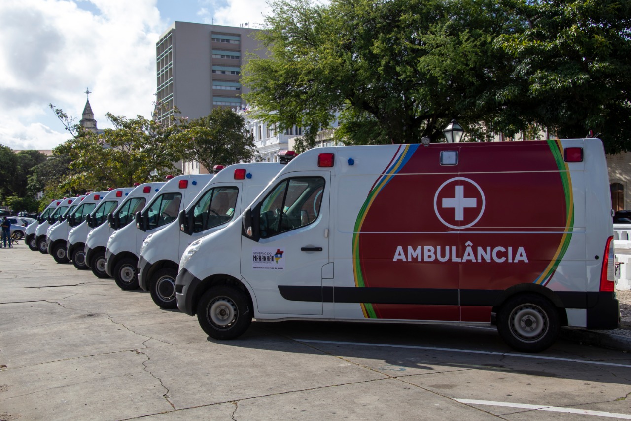 Veículos integram um conjunto de dez ambulâncias disponibilizadas pelo governo estadual para reforçar o atendimento de urgência e emergência nos municípios