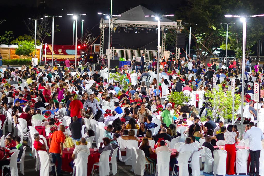 Assembleia promove confraternização de fim de ano reunindo deputados, servidores e familiares