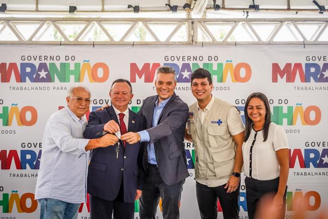 Por indicação de Neto Evangelista, Prefeitura de Arari recebe ambulância nova e equipada