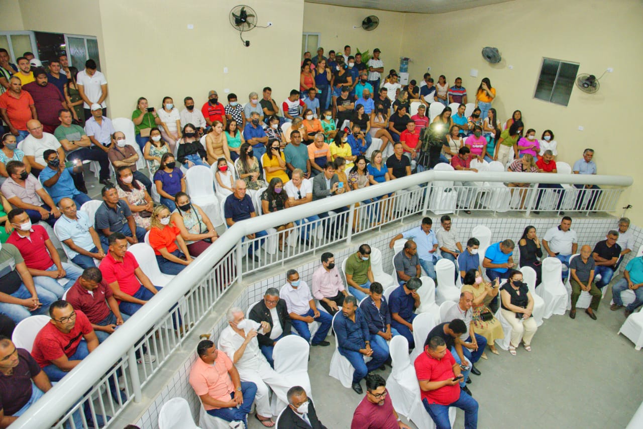 Plenário da nova sede da Câmara Municipal de São Francisco do Maranhão ficou lotado durante a cerimônia 