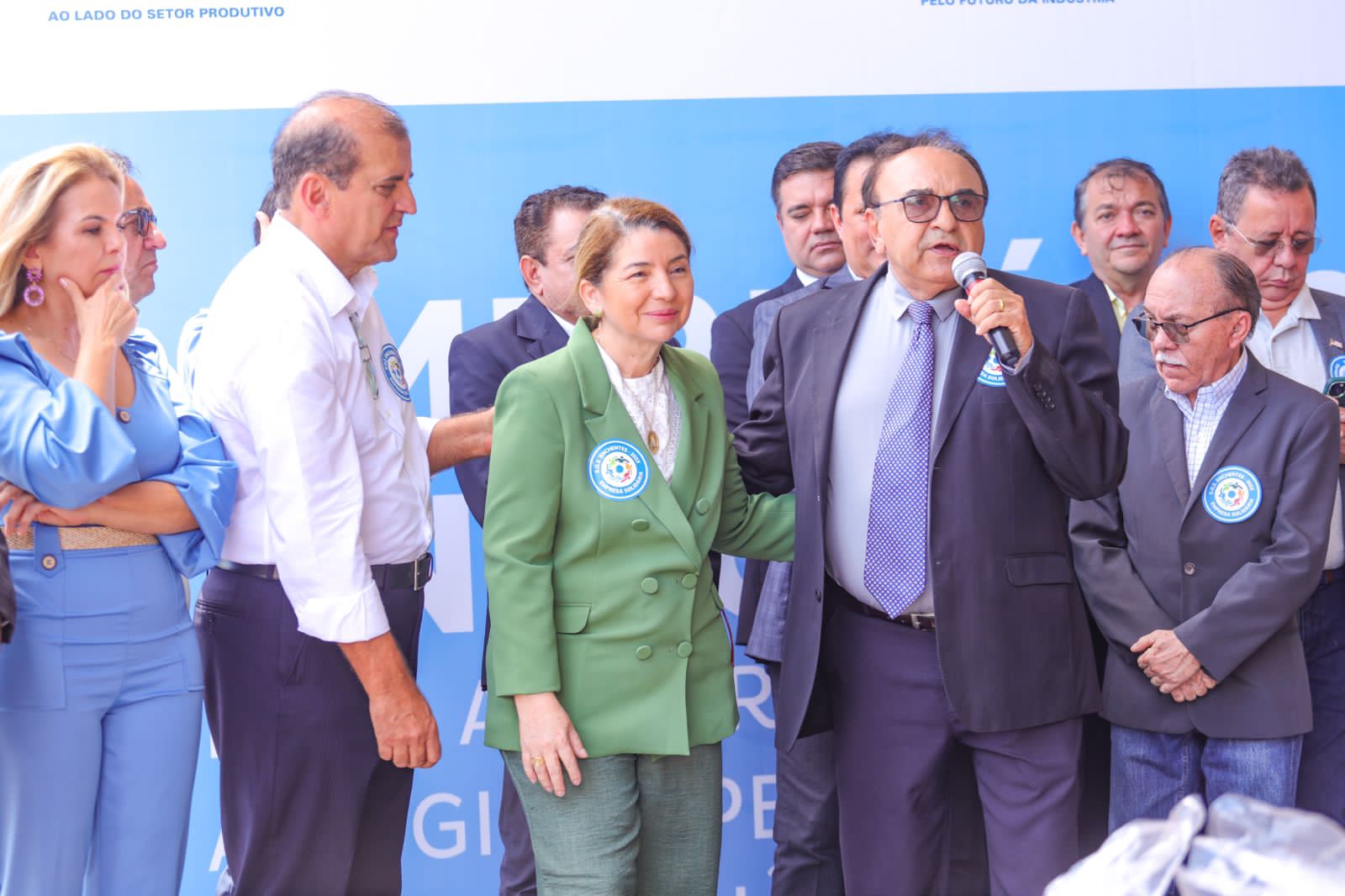 Representando o governador Carlos Brandão (PSB), o secretário-chefe da Casa Civil, Sebastião Madeira, agradeceu a classe empresarial