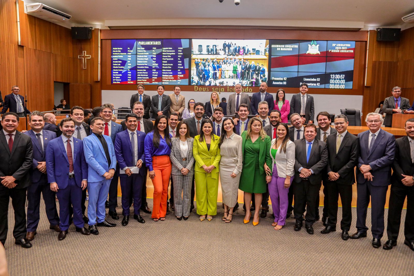 A presidente Iracema Vale foi eleita com o voto unânime dos 42 parlamentares estaduais 