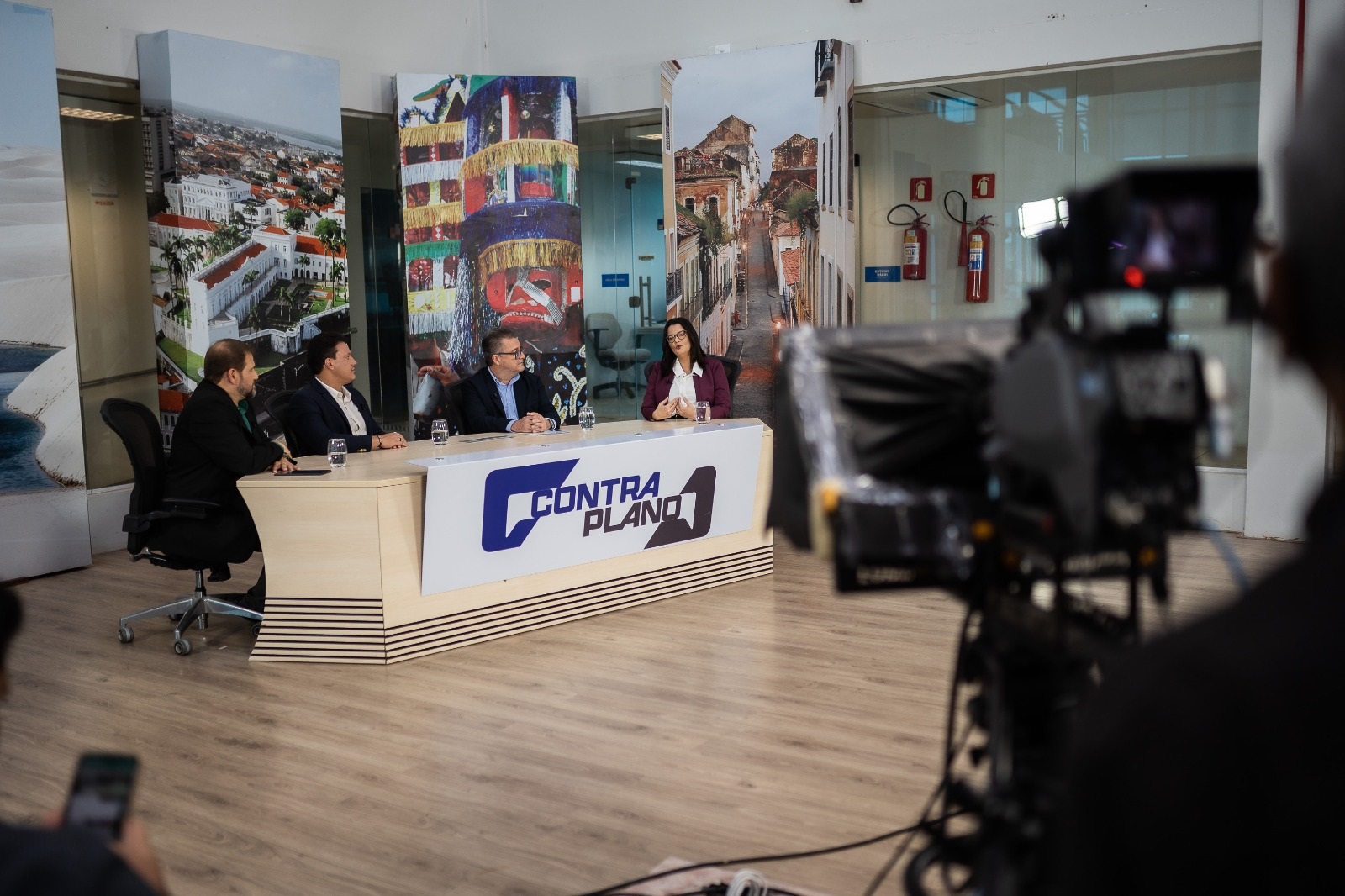 Educação foi o primeiro tema enfocado pelo programa, que tratará sempre sobre assuntos ligados à cidadania, política e direitos humanos